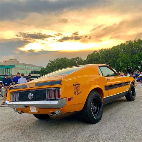 This 1970 Ford Mustang Mach 1 Twister Special Is a 428 Cobra Jet With a Manual - autoevolution