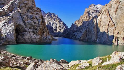 Mountain Lakes of Kyrgyzstan • Horse tours in the mountains of Kyrgyzstan • Baibol Travel