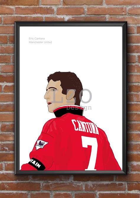 Manchester United legend Eric Cantona and his iconic collar | Etsy