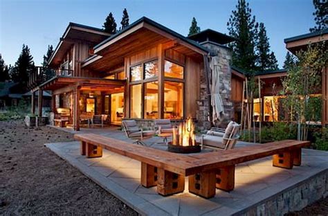 55 Best Log Cabin Homes Modern (36) | Modern mountain home, Rustic patio, House exterior