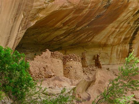 Exploring Monarch Cave, Utah - Time.Travel.Trek.