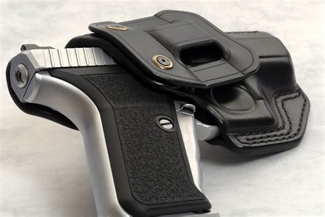 Heckler & Koch P7M8 in Del Fatti ISP-SS holster on Behance