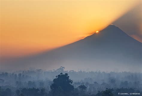 Mount Merapi Sunrise | Join me on Google+ 'L' for LARGE on b… | Flickr