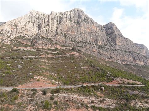 Coves del Collbató, Montserrat | Geology Fieldwork in Barcelona