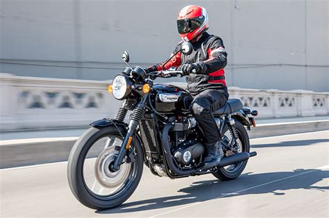 2017 Triumph Bonneville T100 Black | First Ride Review | Rider Magazine