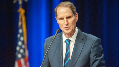 Sen. Wyden Questions IC’s Cybersecurity Posture – MeriTalk