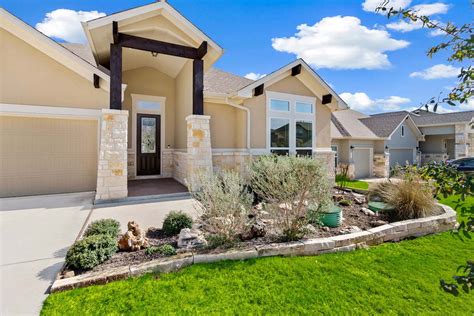 5 Best Retirement Communities in Texas: 55+ Living Redefined