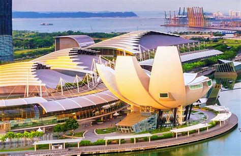 Art Science Museum | Tourist attractions in Singapore - Thomas Cook