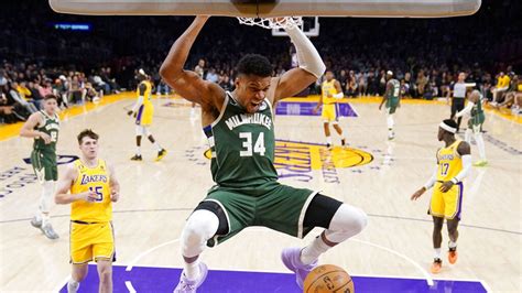 Bucks vs Lakers: Giannis posts 38-10 line vs LeBron-less LA