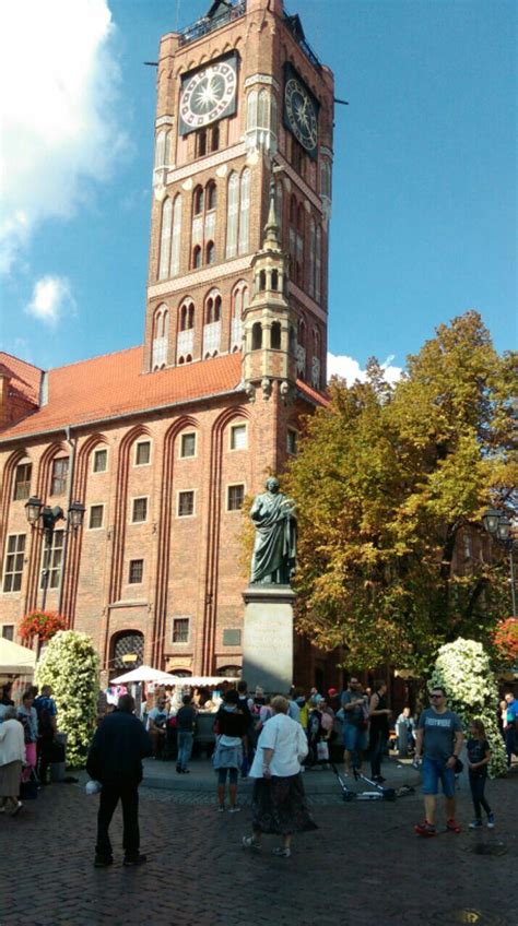 Copernicus Monument, Toruń, poland Leaning Tower Of Pisa, San Francisco ...