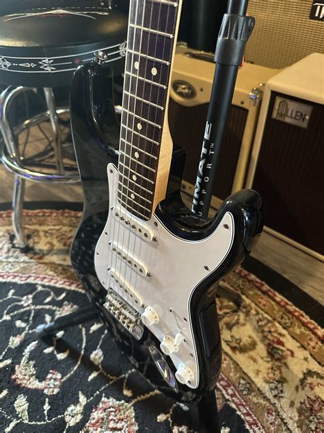 Fender Stratocaster Electric Guitar USA ⋆ Savannah Guitar Lutherie and ...