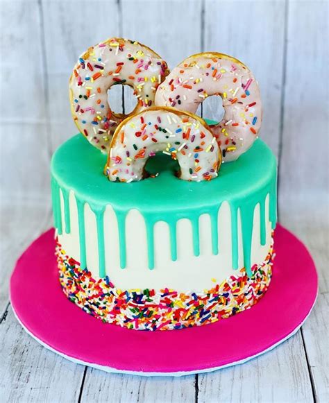 donut cake design | Cake donuts, Cake, Cake design