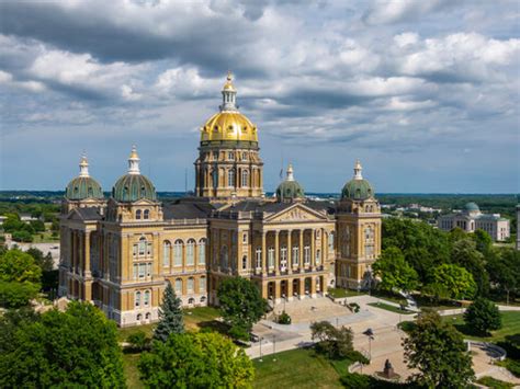 "Iowa State Capitol" Images – Browse 507 Stock Photos, Vectors, and ...