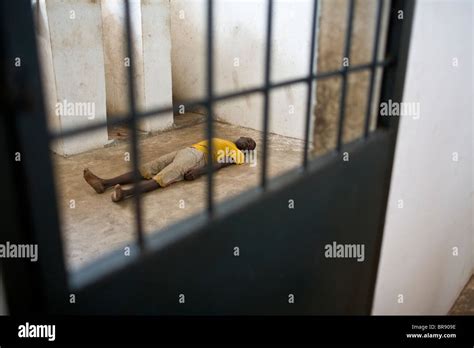 Inmates in Liberian prison Stock Photo - Alamy