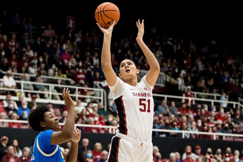 Stanford’s Lauren Betts, No. 1 recruit in Class of 2022, enters ...