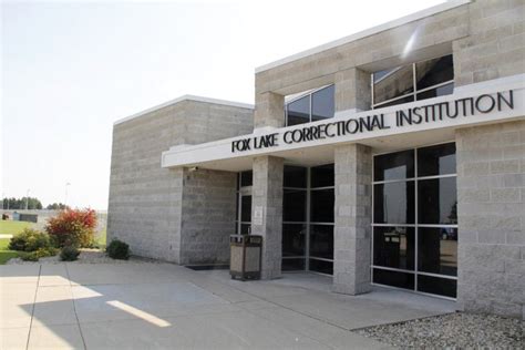 Fox Lake prison guard fired for harassing inmates | Local News | madison.com