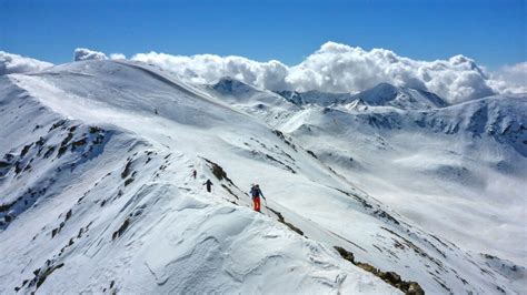 Spanish Pyrenees Skiing Resorts and Destinations