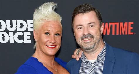 Food Network Star Anne Burrell Marries Stuart Claxton | Anne Burrell ...