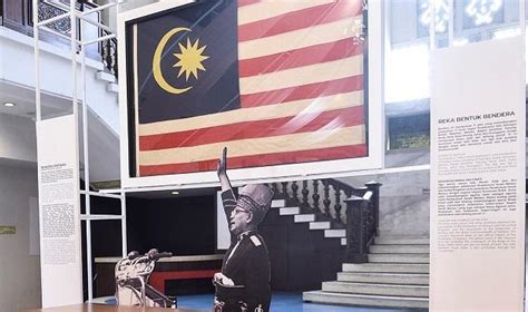 The first flag of Malaysia as Federation of Malaya from 1950-1963 : r ...