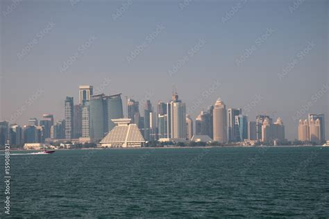 Skyline von Doha Stock Photo | Adobe Stock