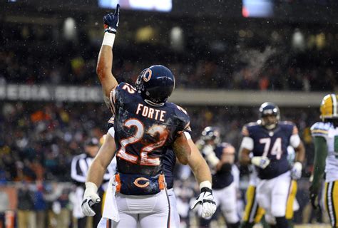 Chicago Bears: A rich history of running backs over the years leading into