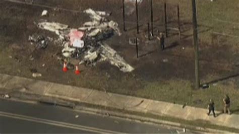 Two dead after small plane crashes into SUV in Florida: Police | Fox News