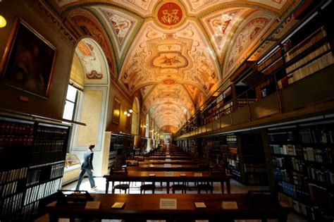 Vatican Library - Pope Web - Vatican 2023