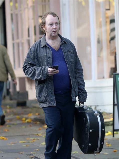 Sir Paul McCartney’s lookalike son, James, steps out for coffee in London | news.com.au ...