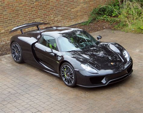 Spectacular 2015 Porsche 918 Spyder For Sale in the UK - GTspirit