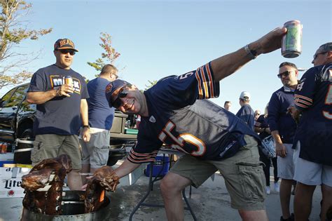 Chicago Bears to welcome fans at full capacity Soldier Field, bring back tailgating - Chicago ...