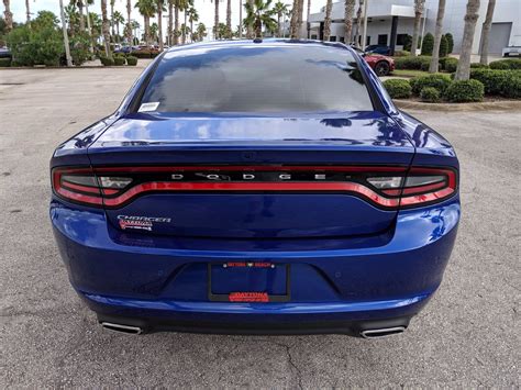 New 2019 DODGE Charger SXT Sedan in Daytona Beach #D19323 | Daytona Dodge Chrysler Jeep RAM & FIAT