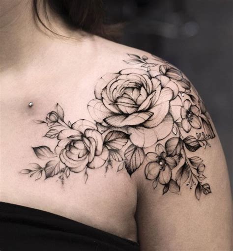 26 Gorgeous Floral Shoulder Tattoo Designs for Women