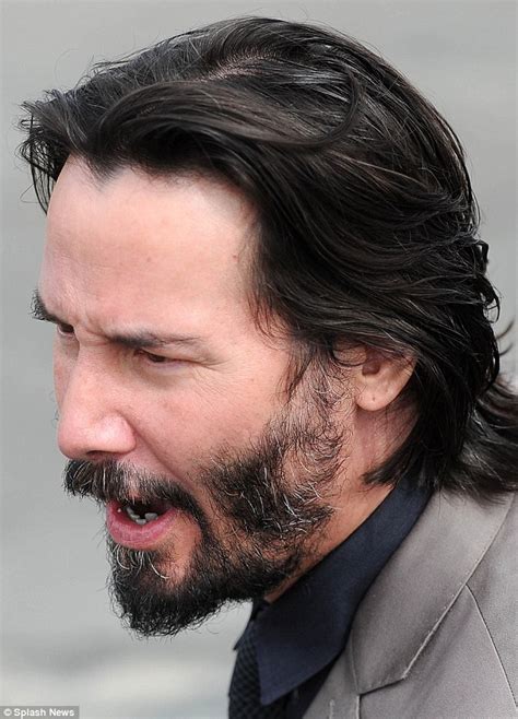 Keanu Reeves displays white patch on scalp at Spirit Awards | Daily Mail Online