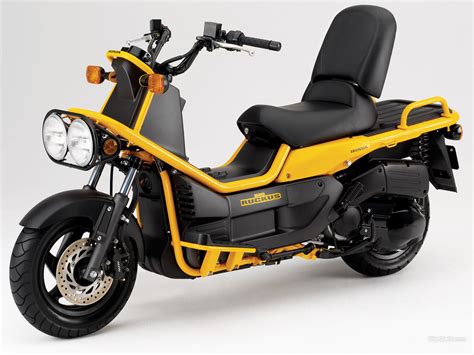 Honda Big Ruckus 250 (PS250) Motorcycles - webBikeWorld