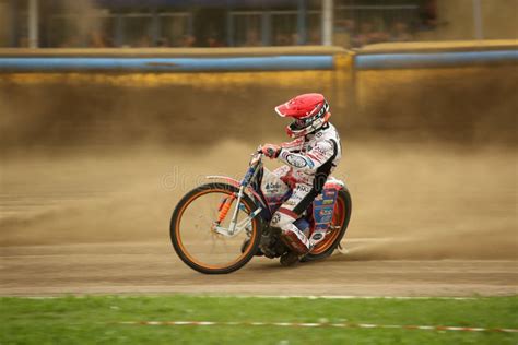 Speedway Riders on the Track Editorial Image - Image of mechanic, speedway: 98501845