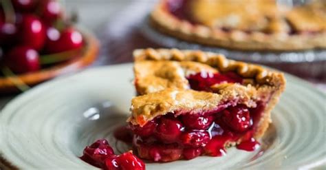 15 Pie Recipes for Christmas! – Page 13 – Forkly Homemade Cherry Pies, Cherry Pie Recipe, Cherry ...