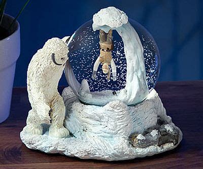 Wampa Cave Snow Globe