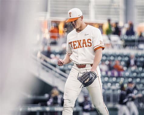 No. 2 Texas Longhorns Extend Baseball Winning Streak - Sports ...