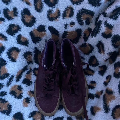 Maroon High tops Vans - Depop