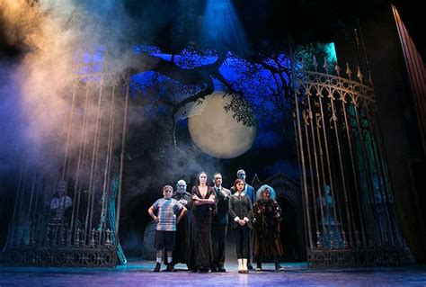 Addams family musical, Addams family, Family theater