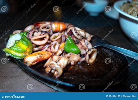 Filipino Style Food : Seafood Sizzling, Palawan Stock Image - Image of seafood, dish: 134074185