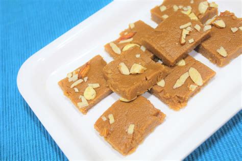 Sukhdi | Gujarati Sweet Recipe | Gujarati Rasoi