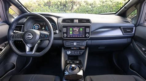 2024 Nissan Leaf Interior - CwrCars.com