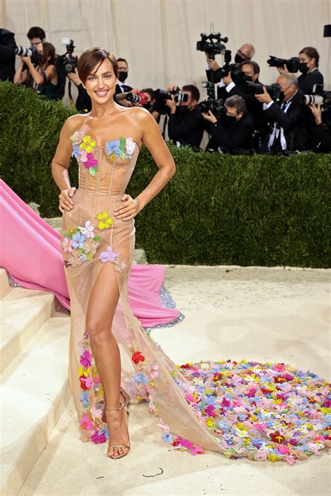 Irina Shayk Wore A Naked Dress Adorned With Flowers At The Met Gala