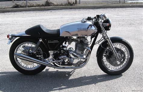 norton commando 850 | Cafe racer motorcycle, Cafe racer, Cafe bike