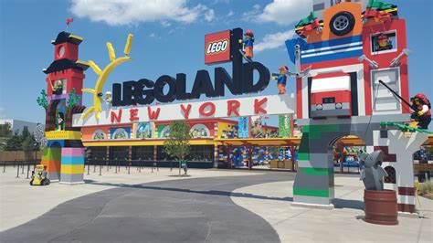 5 places to take a picture in Legoland New York