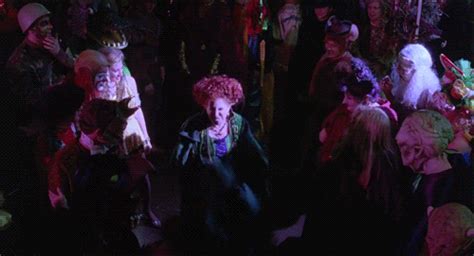 Hocus Pocus Winifred Party Dance GIF | GIFDB.com