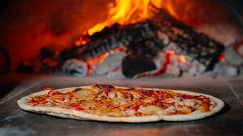 Top 10 Pizzerias in Naples, Italy: Home to the World's Finest Pizza