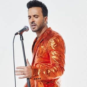 Luis Fonsi Concerts & Live Tour Dates: 2024-2025 Tickets | Bandsintown