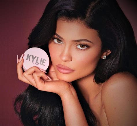 Kylie Jenner sells stake in cosmetics company for $600m - Latest News